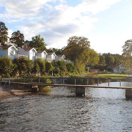 Anfasteroed Gardsvik - Badstugorna Ljungskile Buitenkant foto