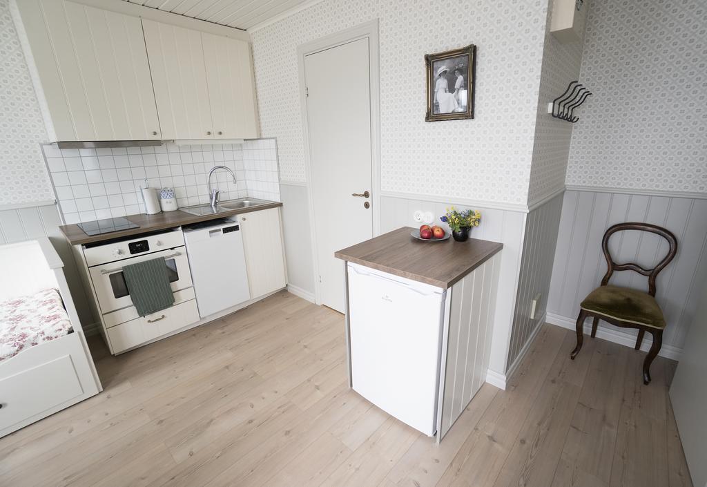 Anfasteroed Gardsvik - Badstugorna Ljungskile Buitenkant foto