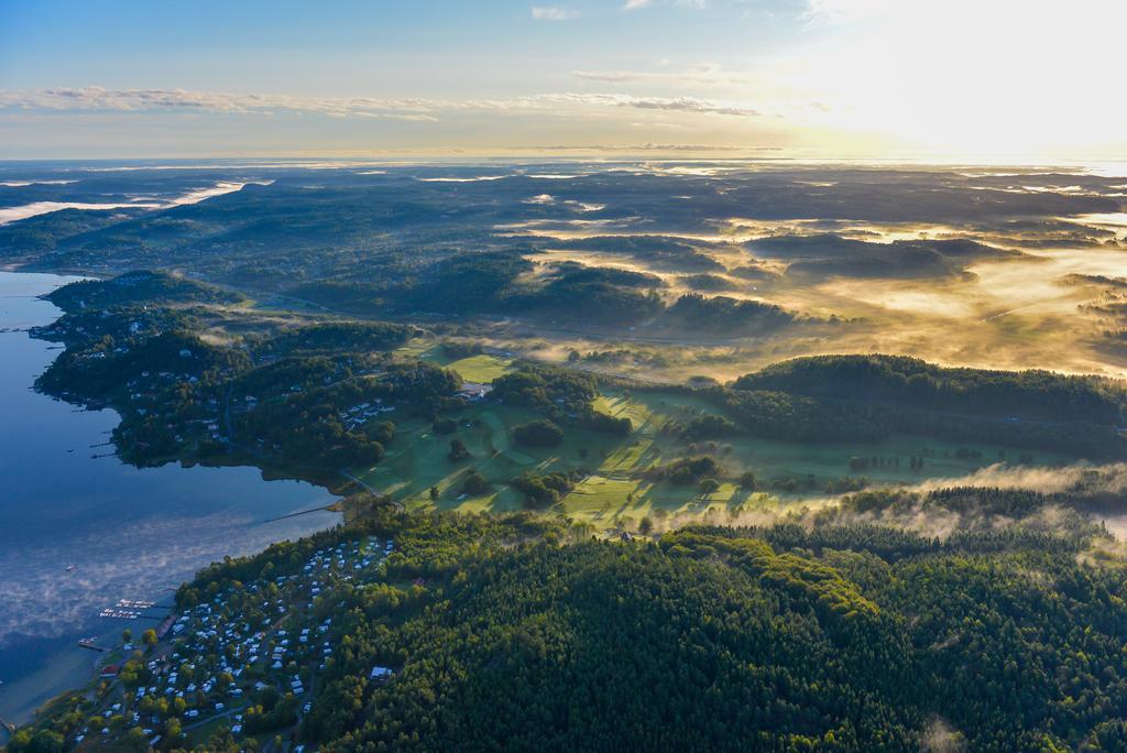 Anfasteroed Gardsvik - Badstugorna Ljungskile Buitenkant foto